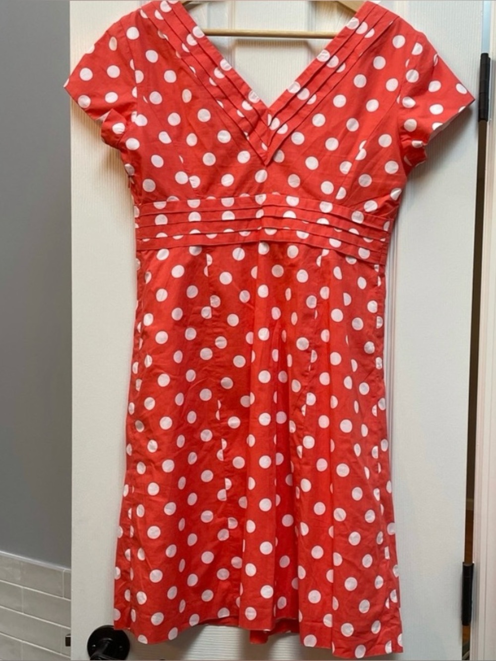 Boden 6P Red White Polka Dot Dress Pintuck V-Neck Pinup Retro 50s